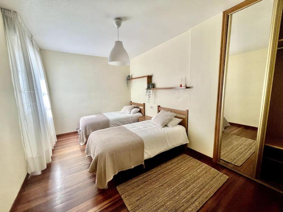 Agradable Apartamento Centrico En Cangas Екстер'єр фото